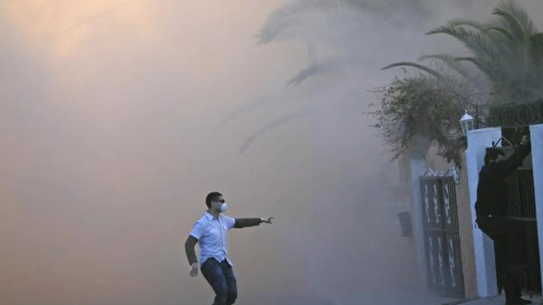 Desalojadas 14.000 personas por un incendio en La Nucía, Alicante