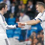 Higuaín y Benzema, el eterno dilema de Mourinho. Por ahora, el argentino ha jugado más que el francés