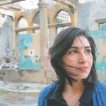 Dana Jaber, libanesa chií. Dana, de 33 años, ha vivido siempre en Beirut, bajo la violencia y en una ciudad donde es habitual el paisaje de edificios derruidos