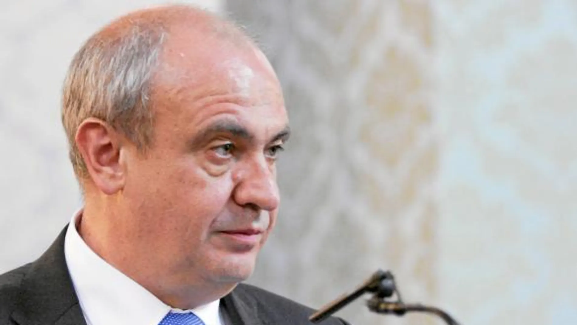 Ataque estudiantil al rector de la Politécnica