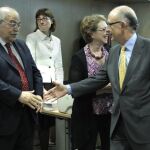 Hacienda reconoce a Cataluña su deuda por el Estatut pero no la pagará de momento