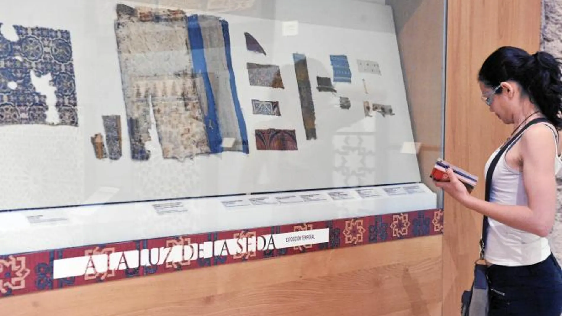 Los tejidos de la España musulmana como «en casa» en el Museo de la Alhambra