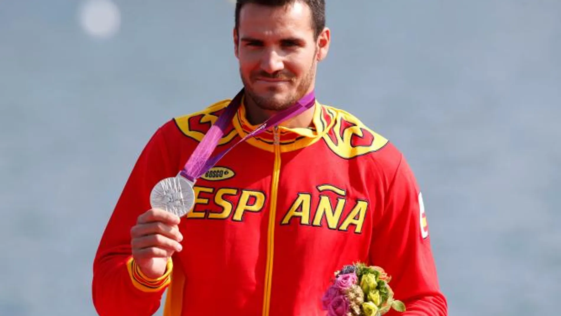 Craviotto posa con una de sus medallas