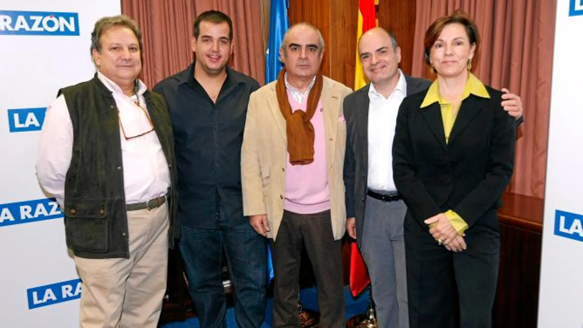 De izda. a dcha., Pedro Jiménez, Oriol Carreras, Antonio Serrano, Jordi Vergés, y Ana Larrañaga en LA RAZÓN