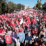 UGT estimó que alrededor de 140.000 personas se manifestaron por las calles de la capital andaluza