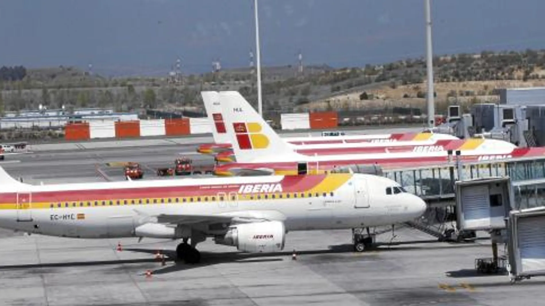 El sindicato de pilotos acusa a Iberia de dejar la T4 de Barajas en manos de British Airways