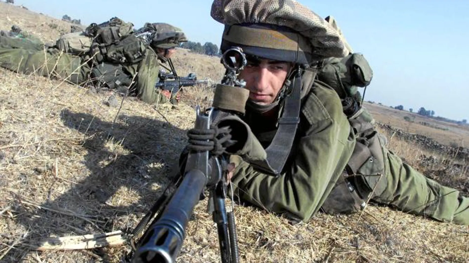 Un soldado israelí, durante una maniobra militar en los Altos del Golán