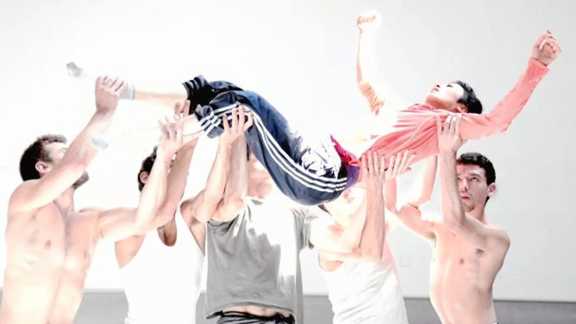 Imagen de una de las coreografías que se estrenan dentro del muevo programa