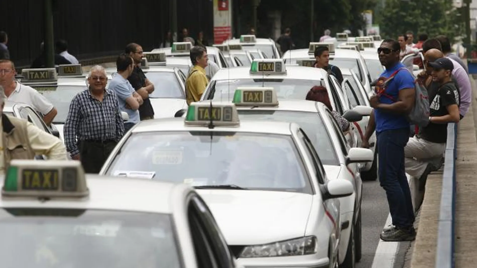 Los sindicatos anuncian una huelga nacional de taxistas el 1 de agosto