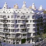Chimeneas de la Pedrera que se asemejan a las de las bodegas palentinas