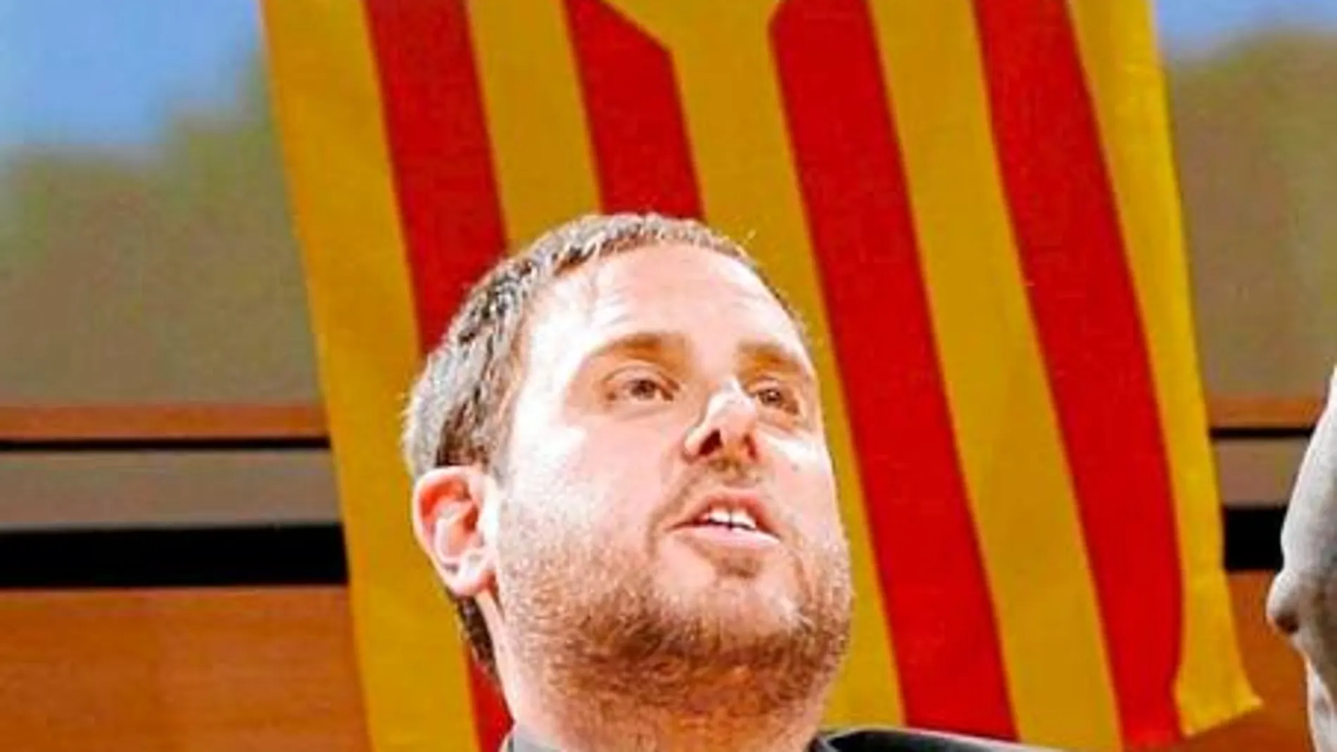 Junqueras se ofrece a entrar en el Ejecutivo de Mas si convoca un referéndum