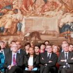 Hollande comparece en el Elíseo para hacer balance de sus seis primeros meses