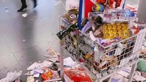 Lunes sin limpieza de vagones en Metro
