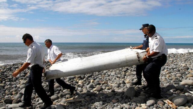 Restos del MH370 encontrados en isla Reunión