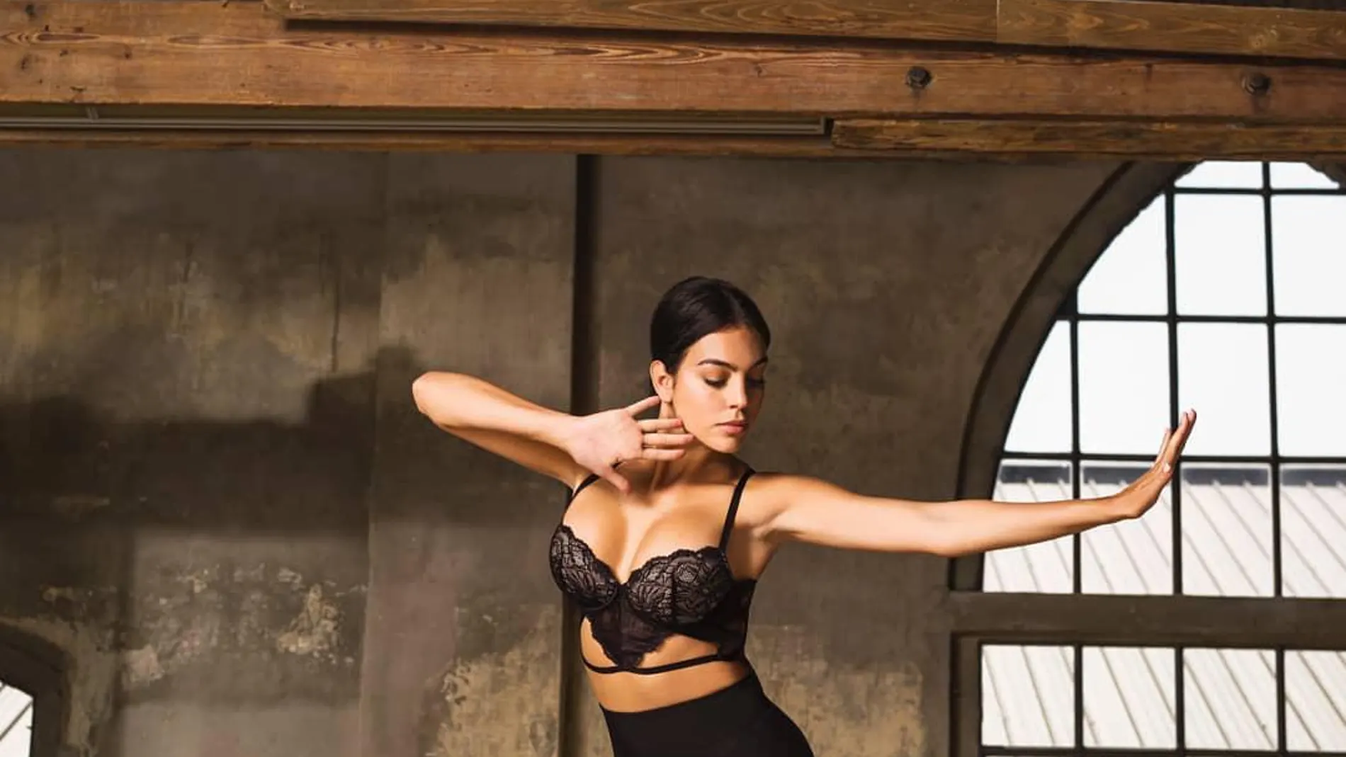 Georgina Rodríguez y el baile más sexy en lencería