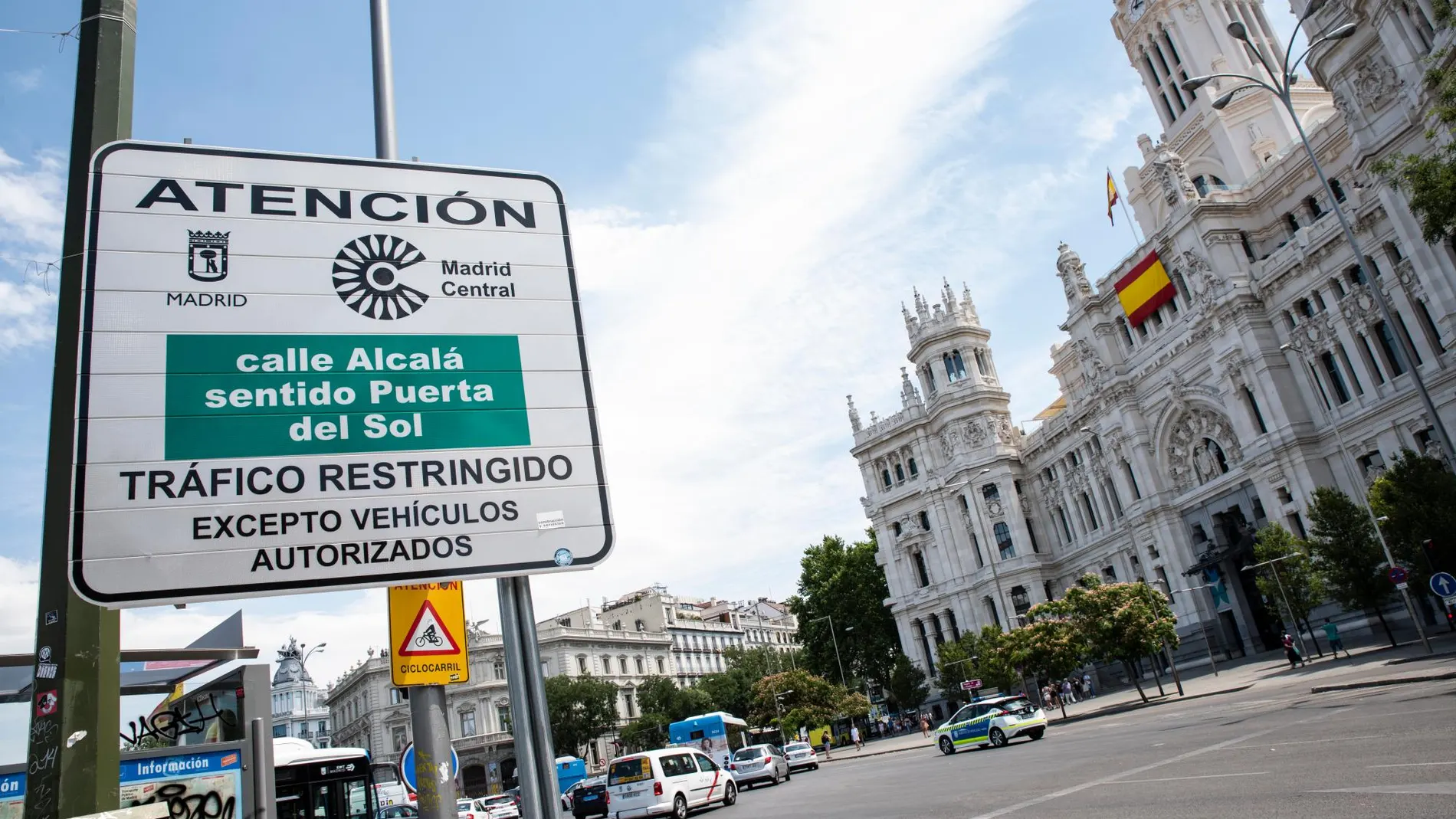 Señal fija de Madrid Central en la zona de Cibeles