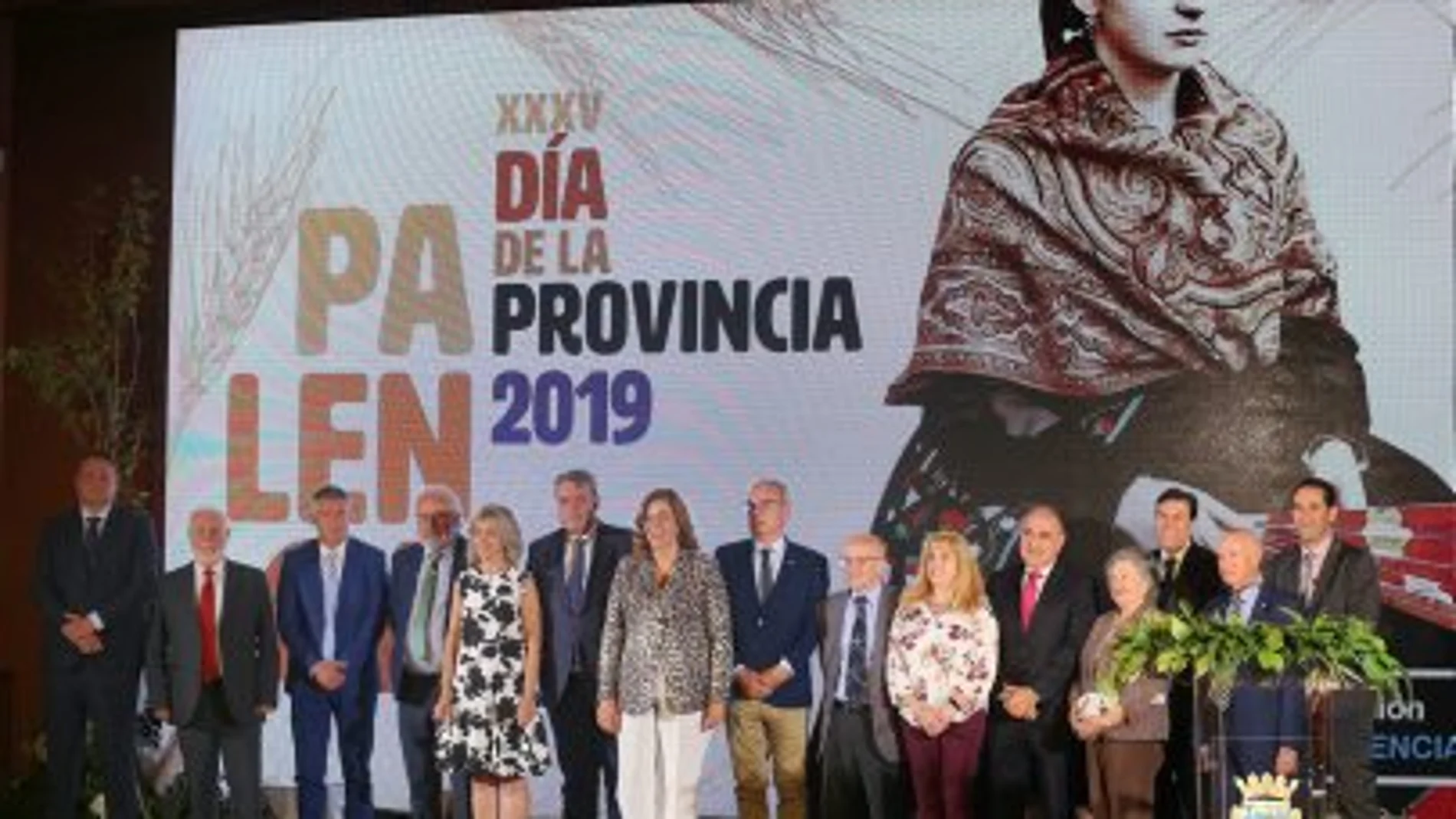 Homenaje a los presidentes de las Casas de Palencia celebrado con motivo del Día de la Provincia celebrado en la sede de la Diputación, que presidió la presidenta Ángeles Armisén