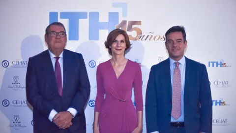 Juan Molas, Isabel Oliver y Álvaro Carrillo