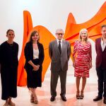 Autoridades en la presentación de la exposición «Calder-Picasso», en Málaga / Foto: Efe