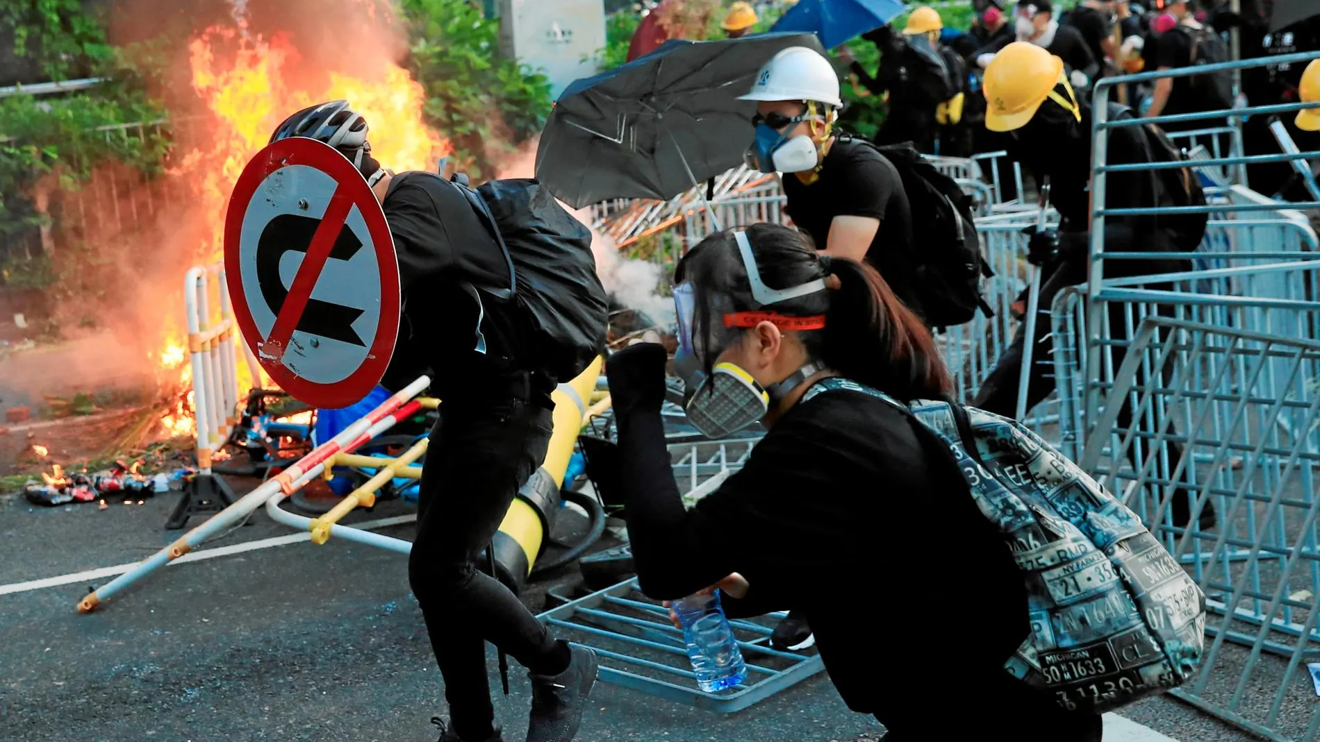 Disturbios en Hong Kong, donde los manifestantes reclaman su derecho al sufragio universal / Reuters
