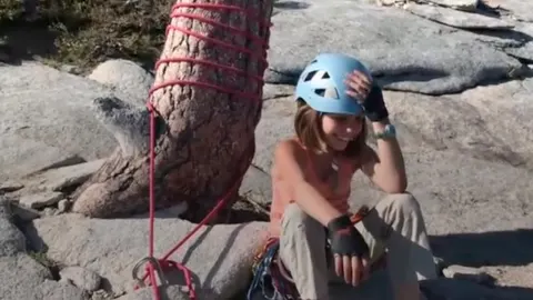 Selah Schneiter tras finalizar la escalada