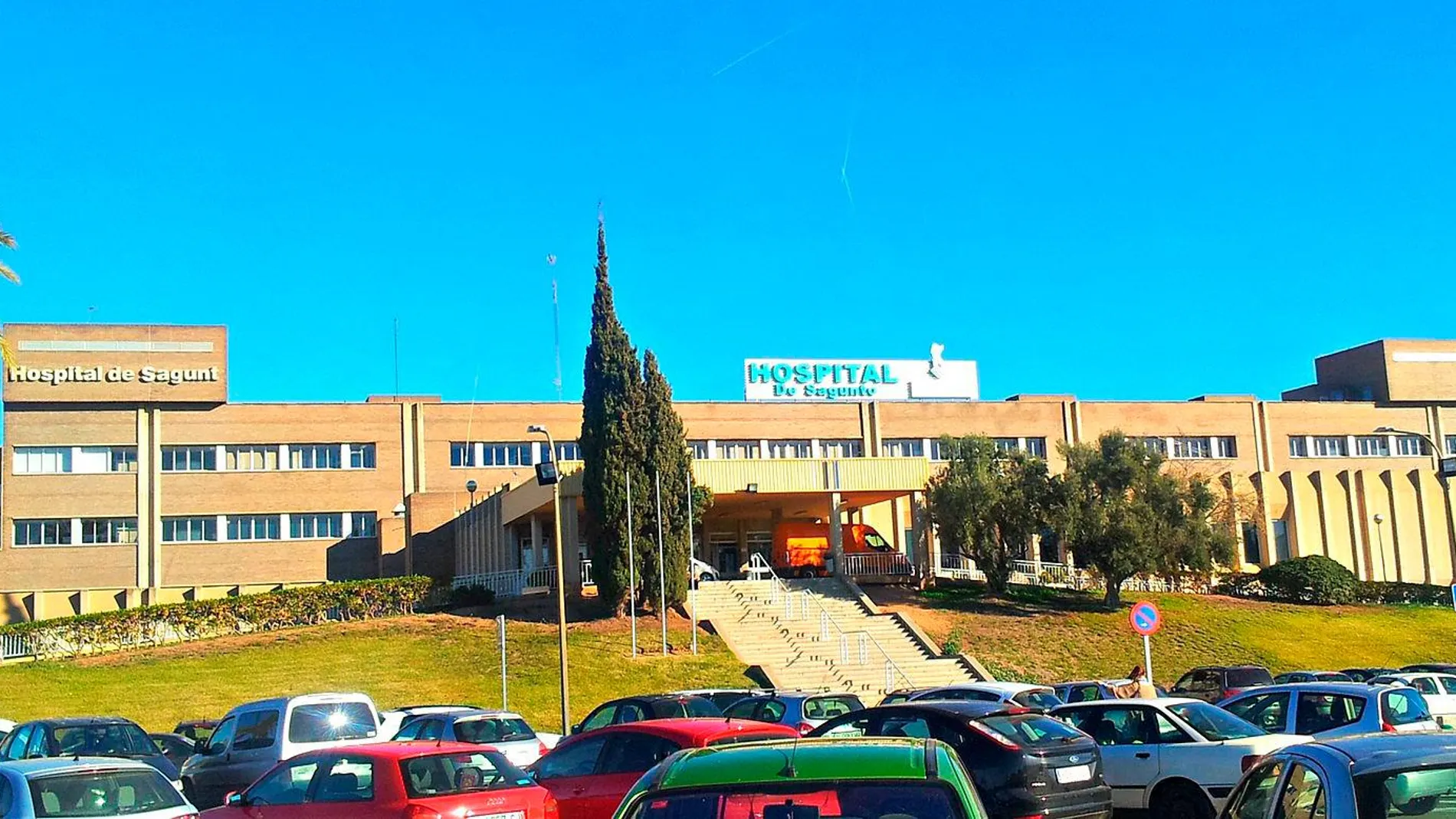 La mujer está ingresada en el Hospital de Sagunto