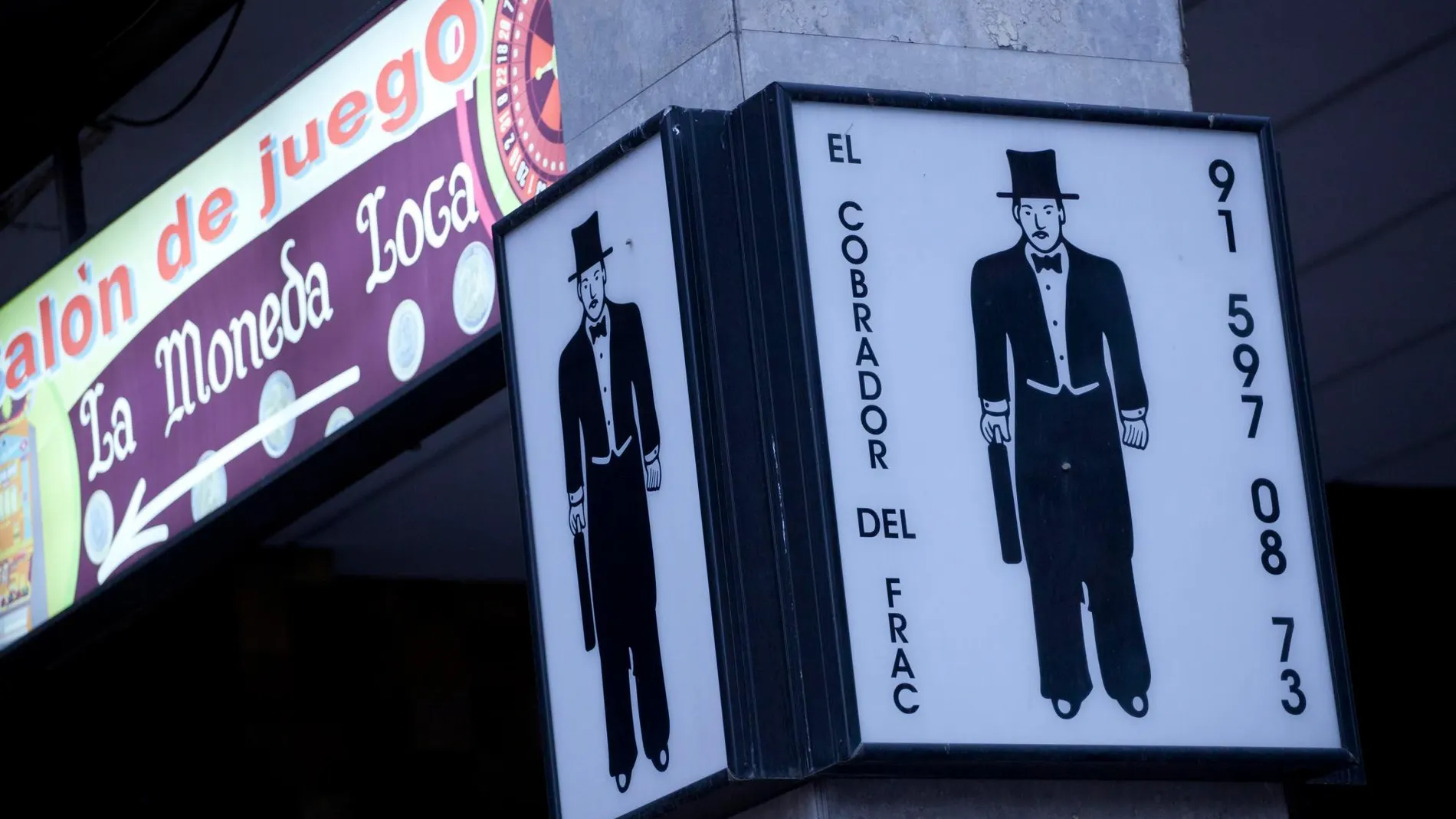 La famosa empresa de cobro de morososo “El cobrador del frac, en la calle Orense de Madrid