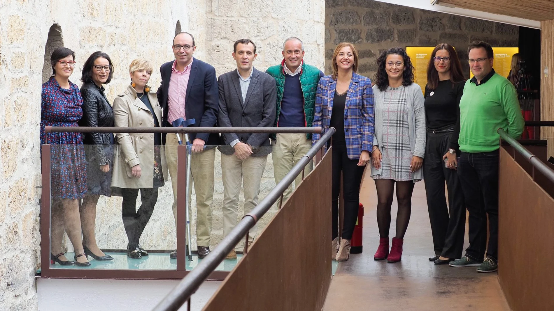 El presidente de la Diputación, Conrado Íscar, se reúne con presidentes y gerentes de las Rutas del Vino de la provincia