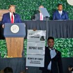 Un espontáneo interrumpe el discurso de Trump en Jamestown/AP