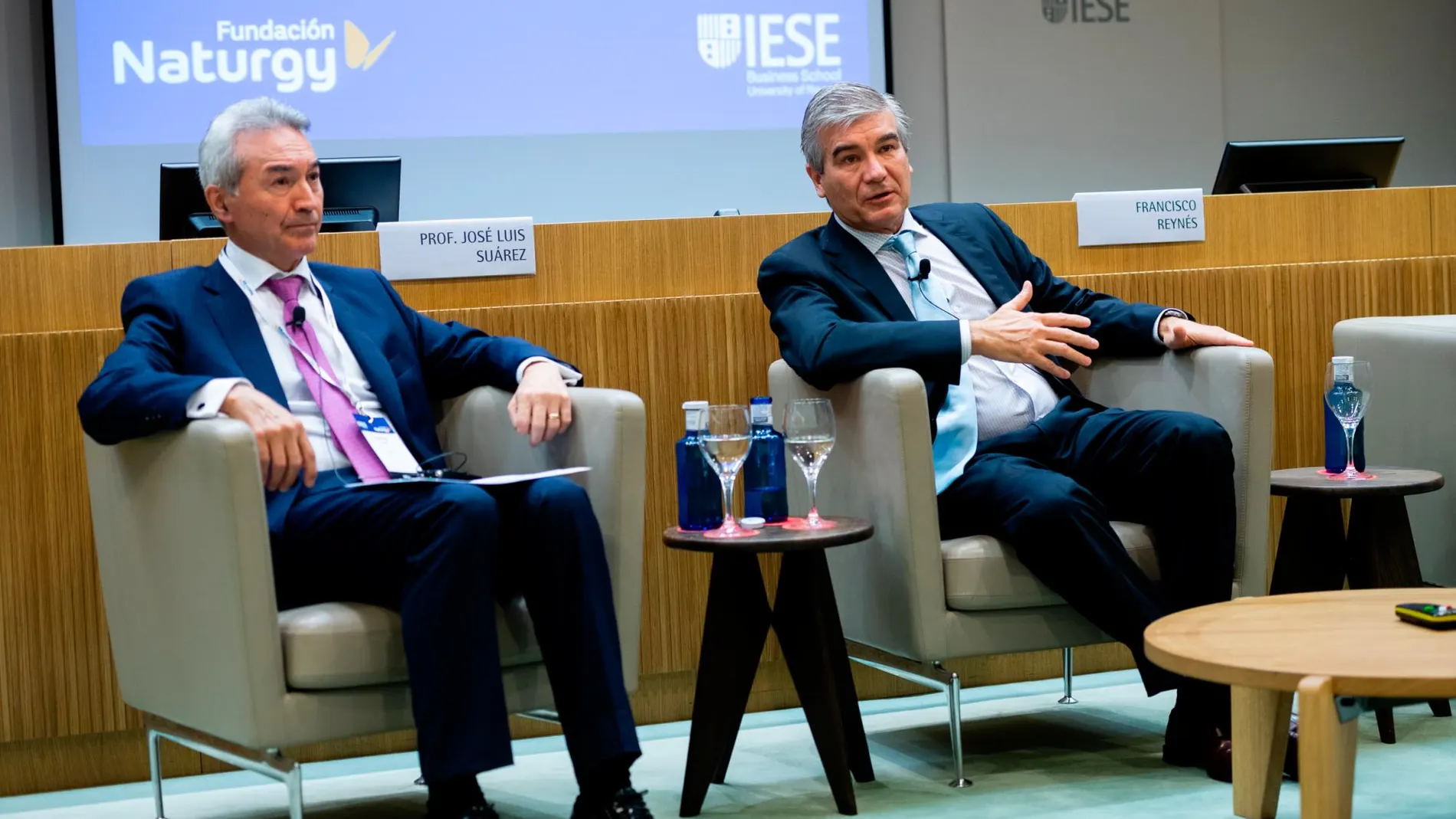 El profesor José Luis Suárez, director del Campus de Madrid del IESE, y Francisco Reynés, presidente ejecutivo de Naturgy