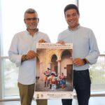 De izquierda a derecha, el alcalde de Alameda, José García Orejuela y el diputado de Turismo Interior, Cristóbal Ortega / La Razón