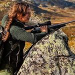 Marijke Ottema durante una jornada de caza