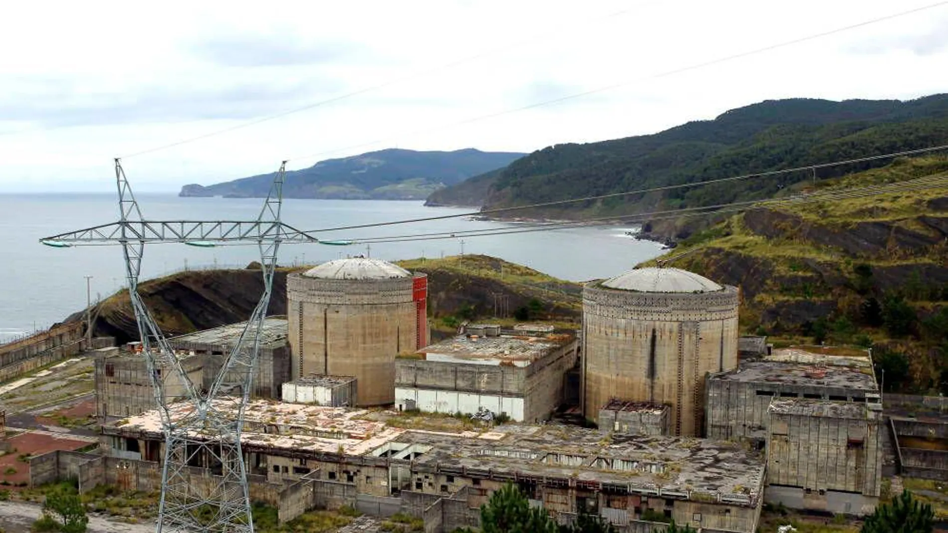 La central nuclear de Lemóniz, en Vizcaya, nunca llegó a tener material radiactivo en sus instalaciones