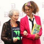 Margaret Atwood y Bernardine Evaristo, ganadoras del Premio Booker
