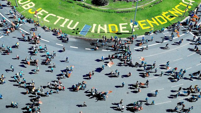 Los manifestantes arremetían contra los políticos a los que culpaban del fracaso del «procés por su división»