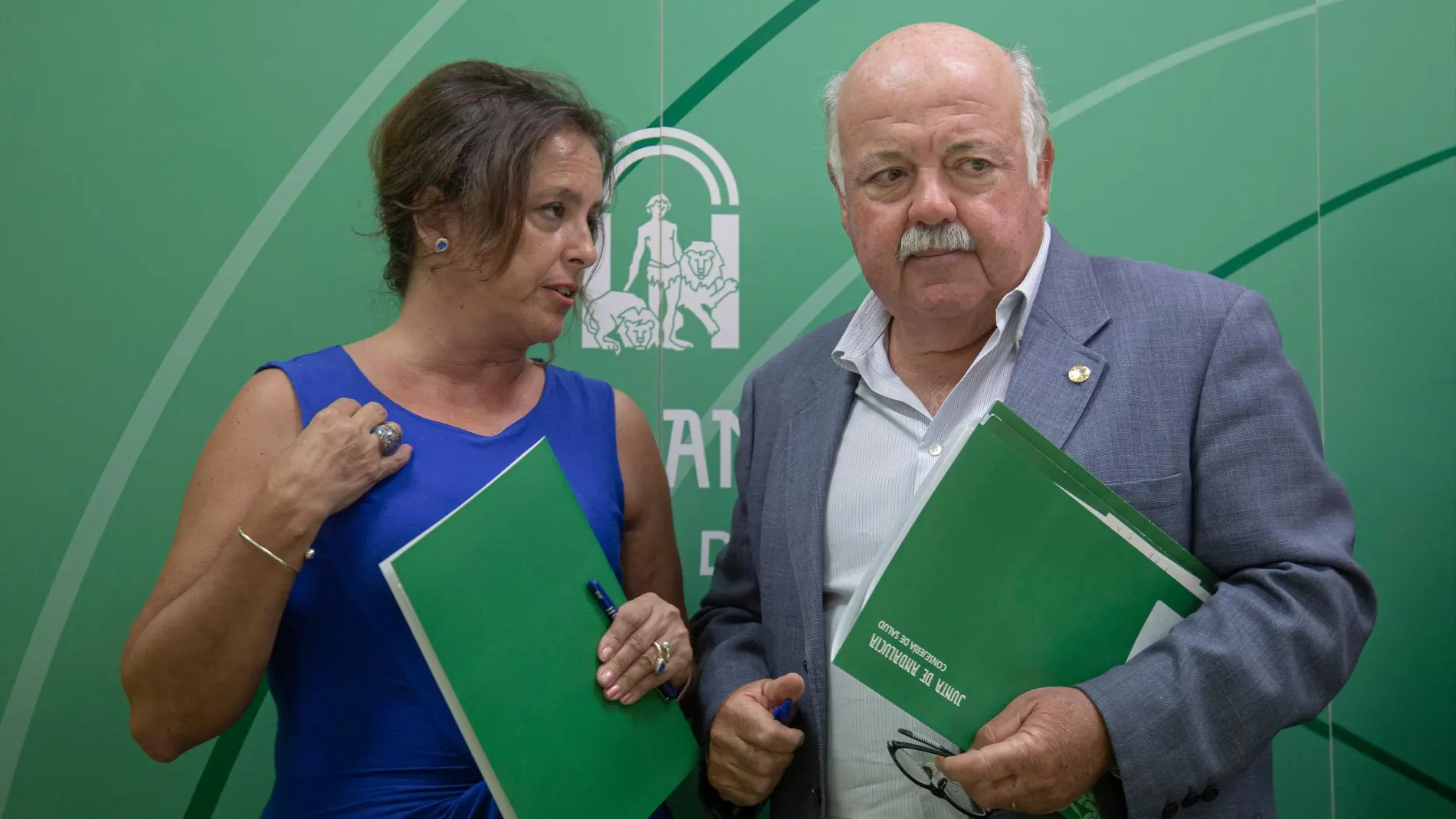 La viceconsejera de Salud y Familias, Catalina García, y el consejero de Salud y Familias, Jesús Aguirre / Foto: EP