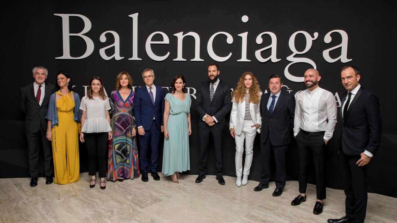 Balenciaga y la Pintura Española Una exposición espectacular  Madrid  Capital de Moda