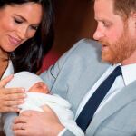 Meghan y Harry con el pequeño Archie Harrison / Foto. Gtres