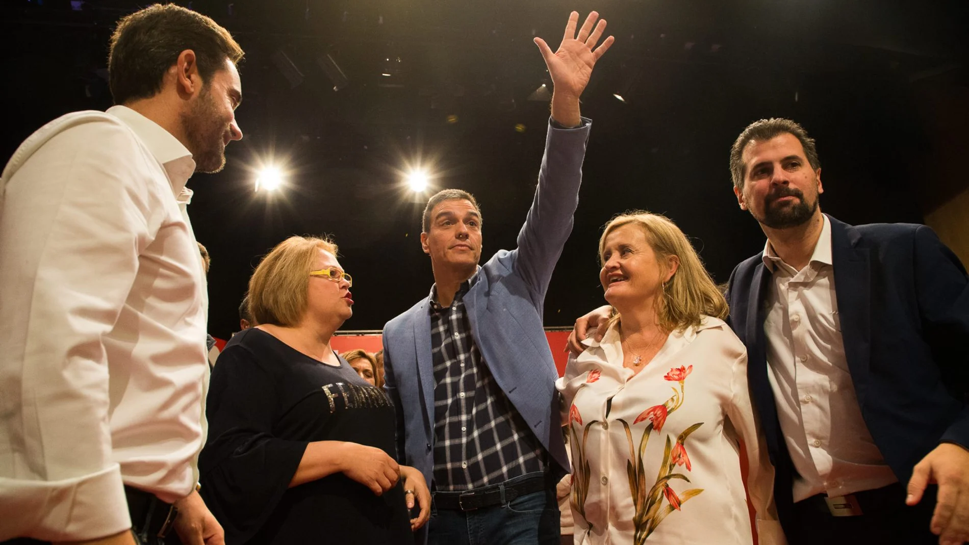 Pedro Sánchez junto a Luis Tudanca, en el acto celebrado en Zamora