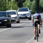 El 23 por ciento de los conductores murcianos no respeta la distancia con ciclistas