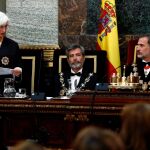 Intervención de la fiscal general del Estado, María José Segarra (i), en el acto de apertura del año judicial