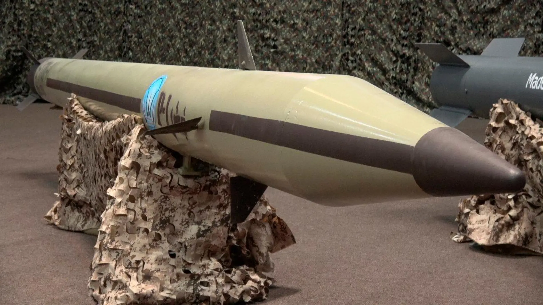 Imagen de un misil en Yemen, distribuida por los servicios de comunicación hutíes/ REUTERS