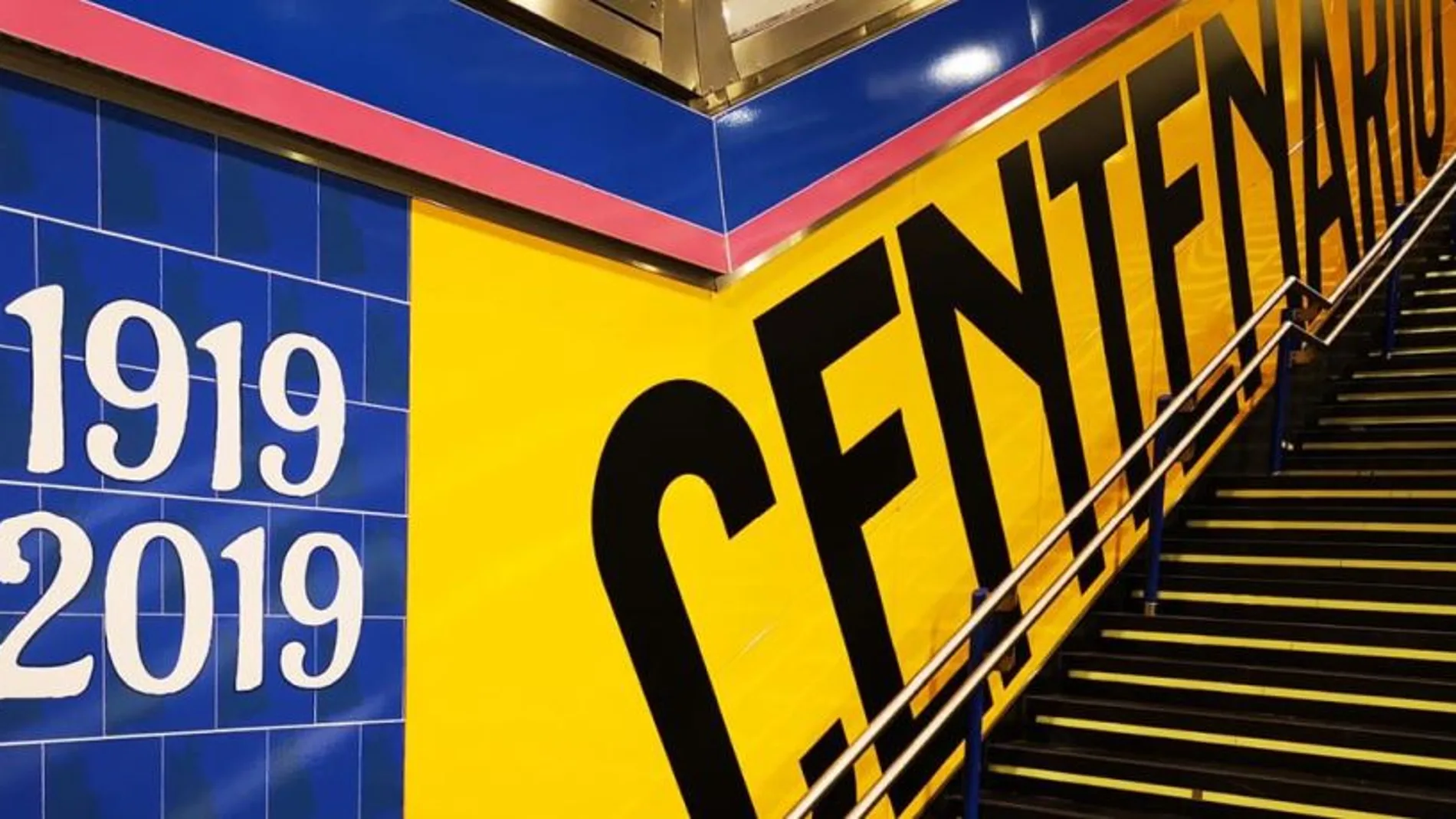 Maquinistas de Metro mantienen la huelga el día del centenario