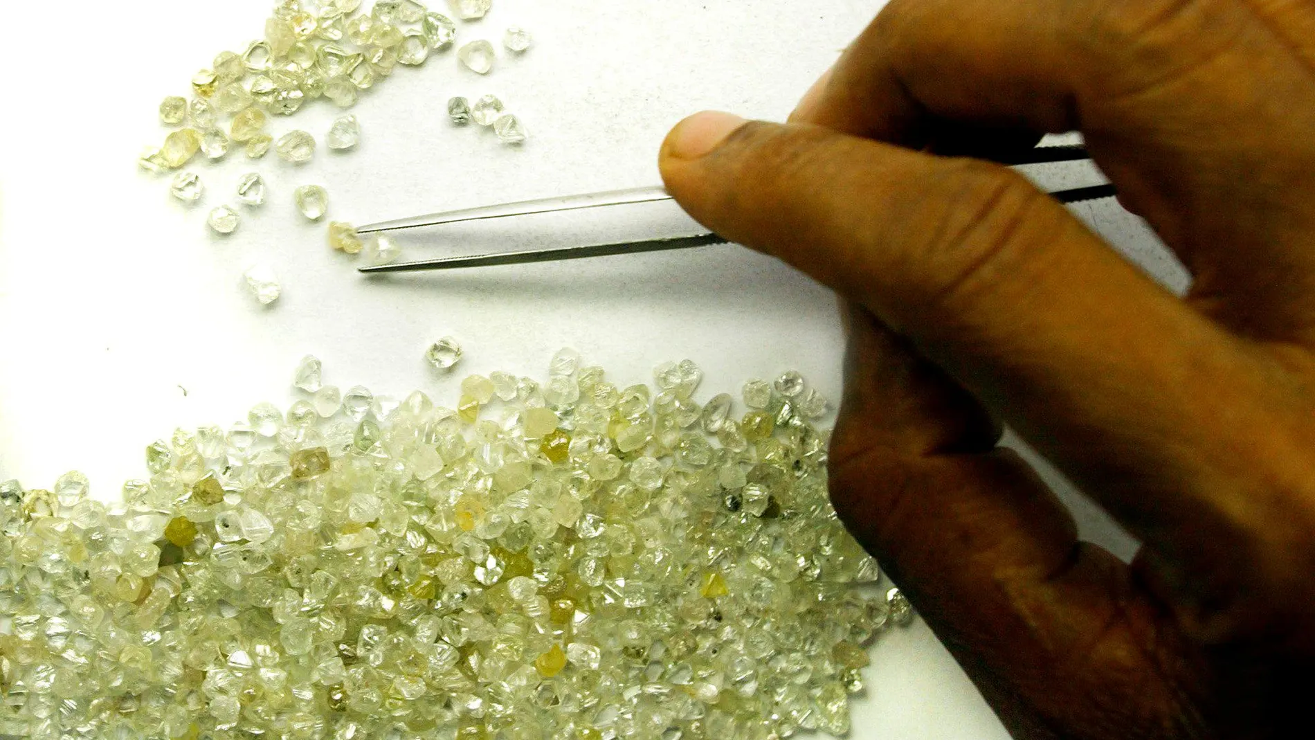 Transformar la basura en diamantes en sólo 0,5 segundos: la última revolución tecnológica