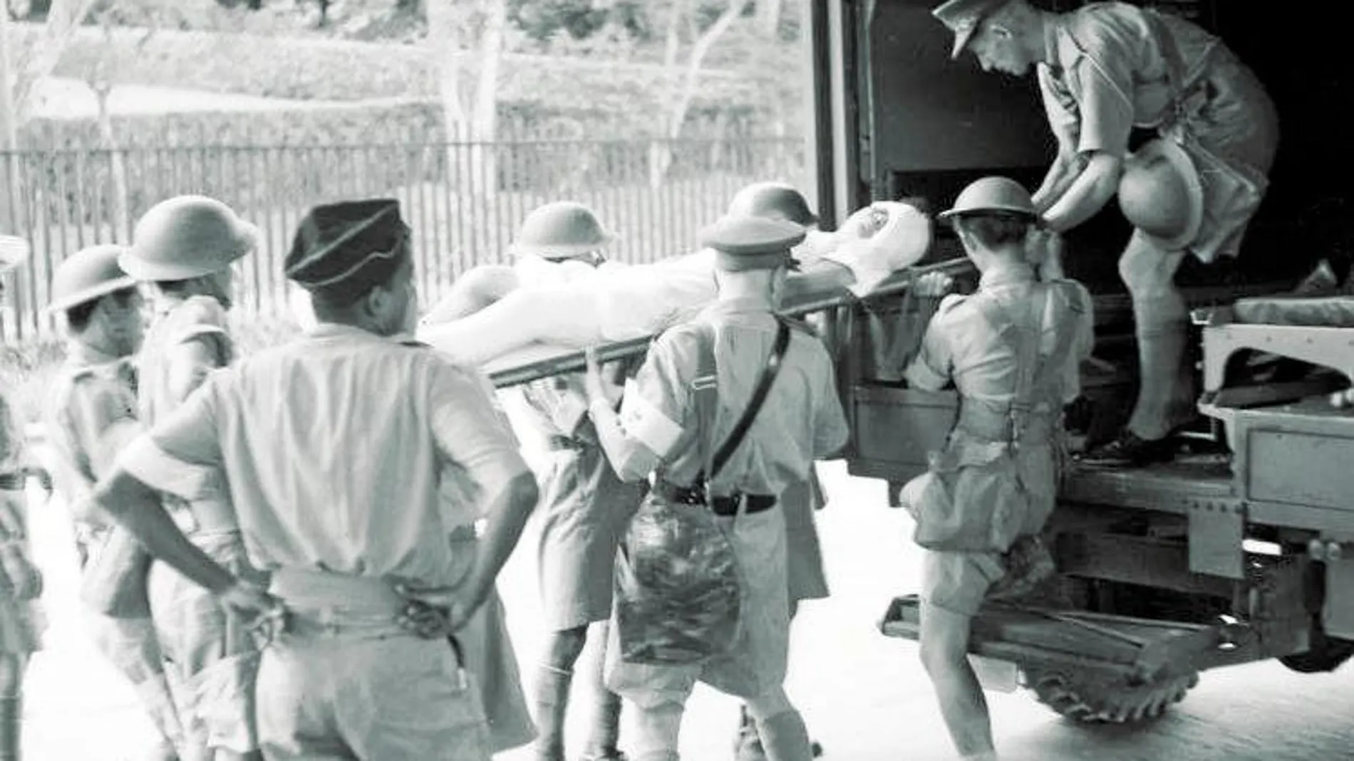 Cuando el Imperio de Japón invadió la fortaleza británica de Singapur, las inumerables bajas inglesas empezaron a sucederse