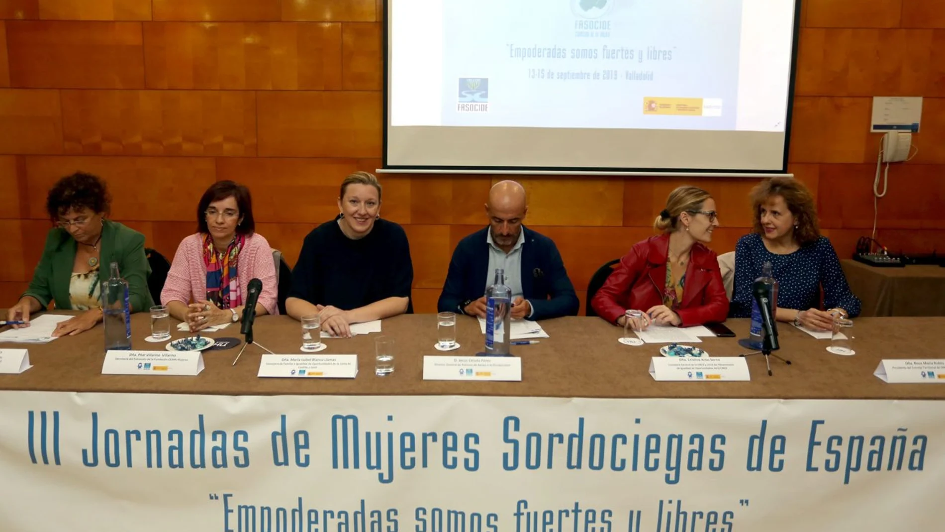 La conseejra Isabel Blanco inaugura en Valladolid la III Jornada de Mujeres Sordociegas de España