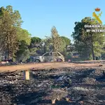 Asentamiento, destruido por las llamas, de Palos de la Frontera / La Razón