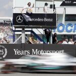 Hamilton, "pole"y Ferrari, desastre