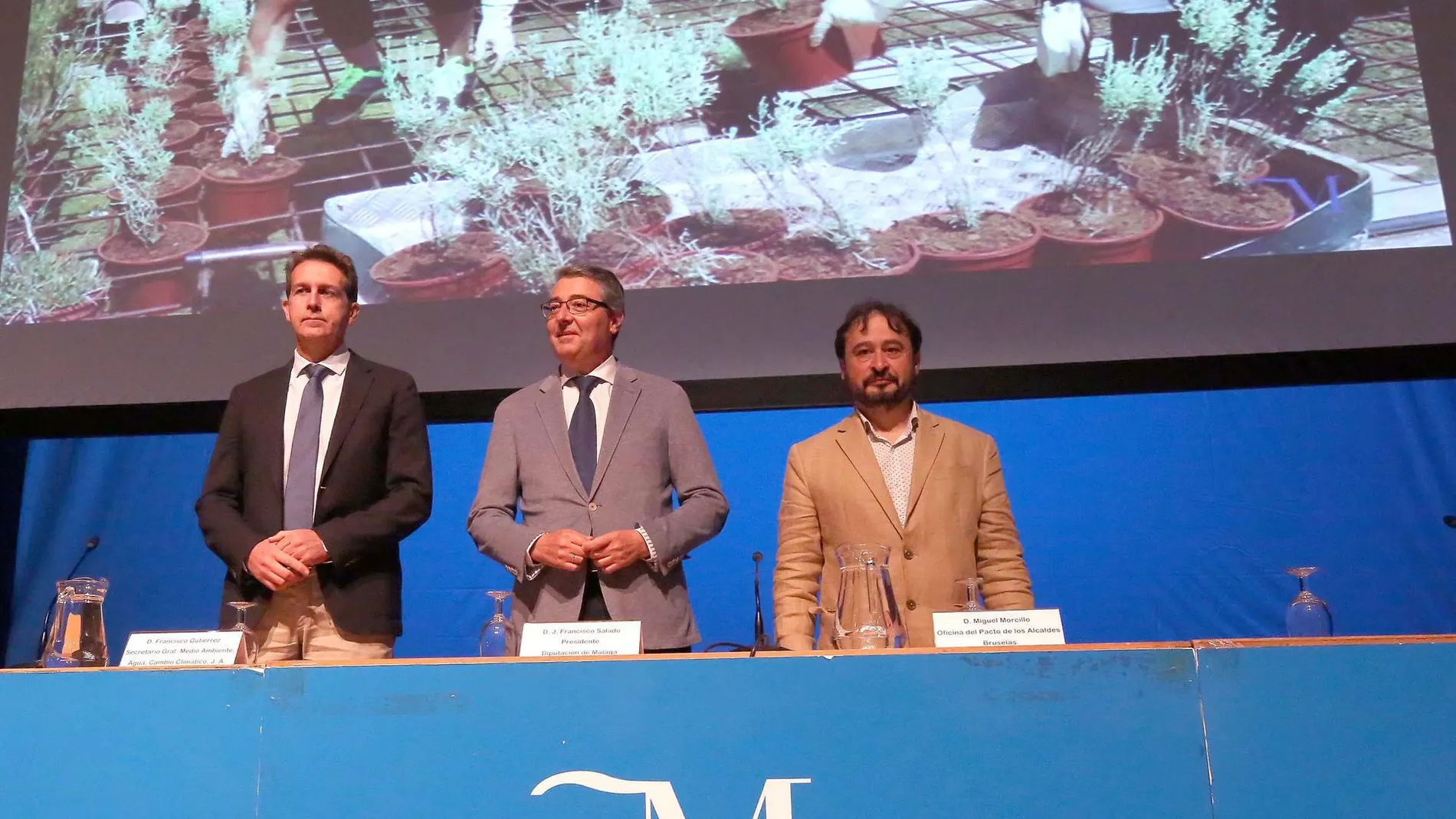 El presidente de la Diputación de Málaga, Francisco Salado, destaca su compromiso contra cambio climático / La Razón