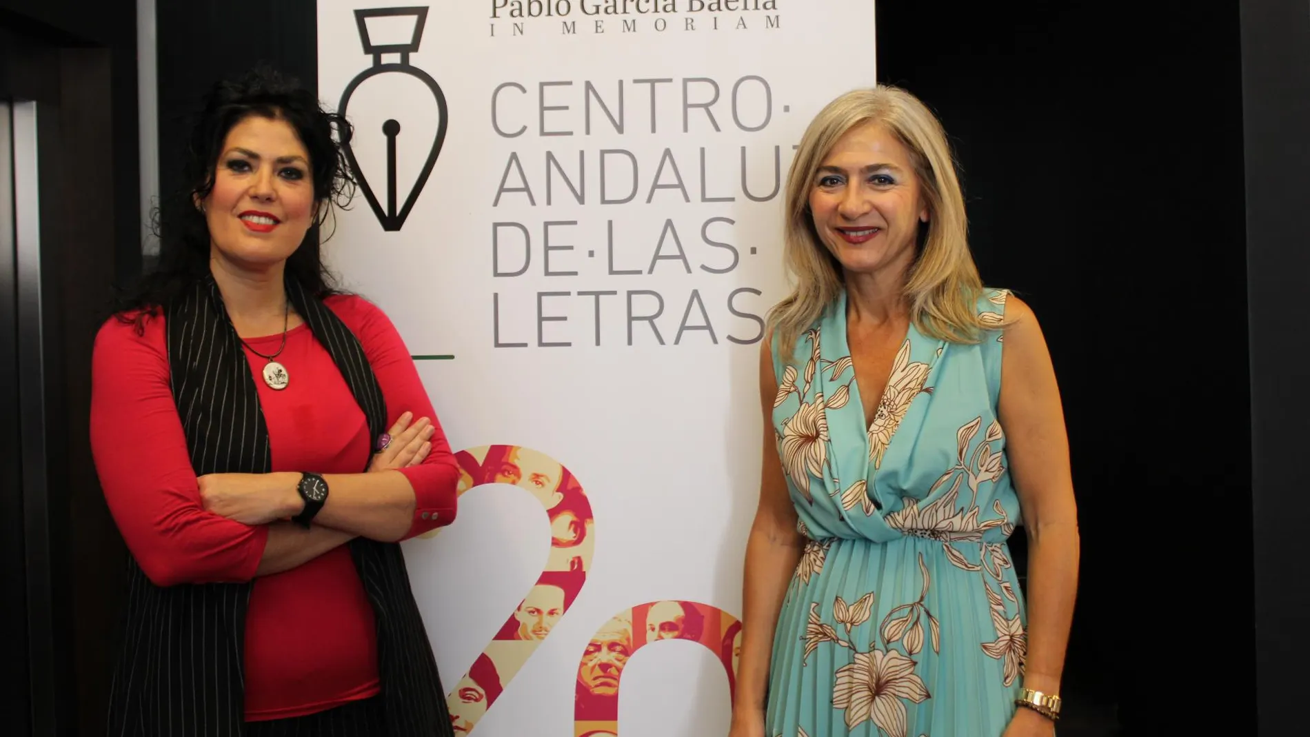La directora del Centro Andaluz de las Letras, Eva Díaz Pérez, y la consejera de Cultura y Patrimonio Histórico, Patricia del Pozo